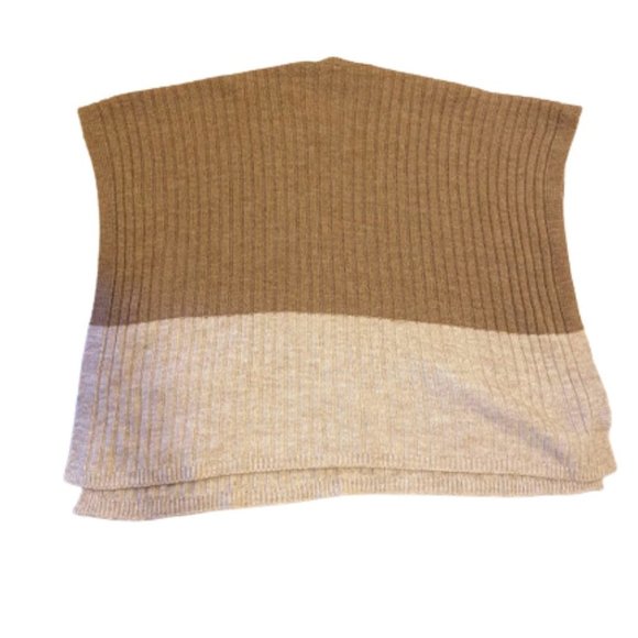 Cocogio Made in Italy Alpaca Wool Blend Colorblock Poncho - Picture 4 of 5